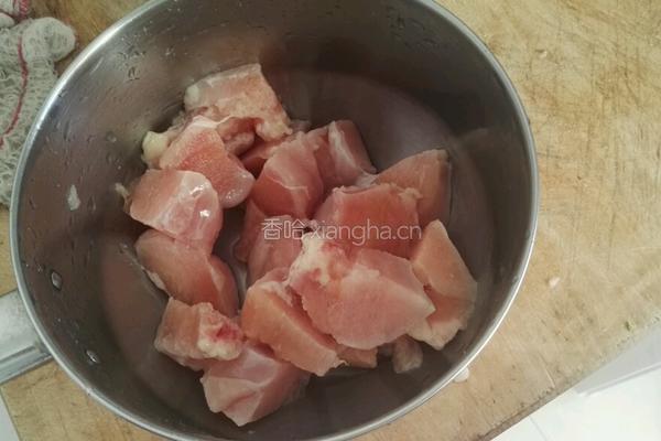 土豆炖鸡肉的做法图解2