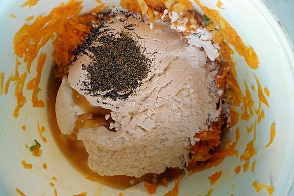 蒜香南瓜饼的做法图解5