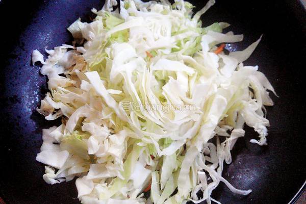 素炒包菜的做法图解4