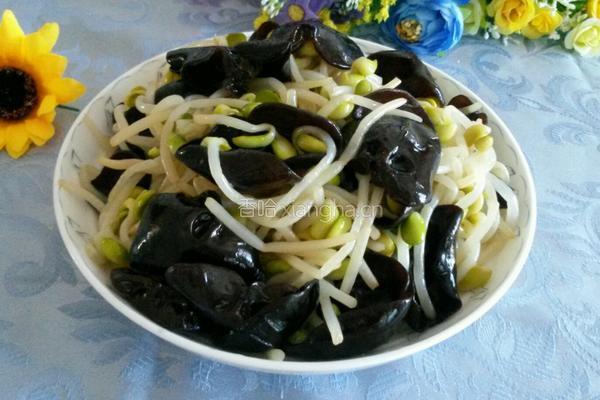 黄豆芽炒木耳的做法图解6
