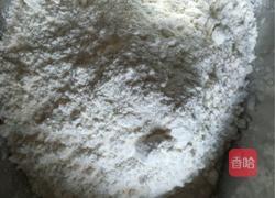 韭菜鸡蛋馅饼的做法图解1