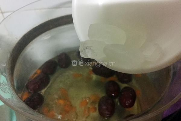 红枣枸杞茶的做法图解5