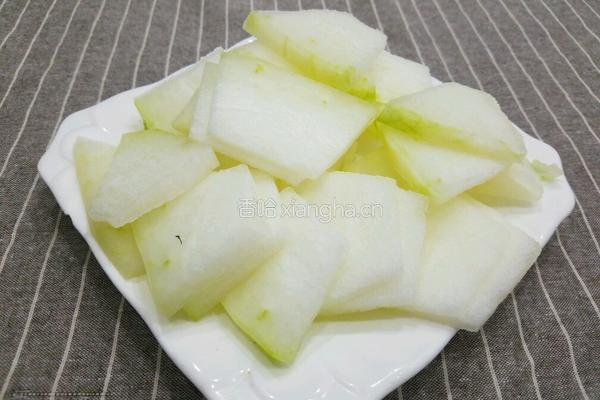 羊肉冬瓜汤的做法图解2