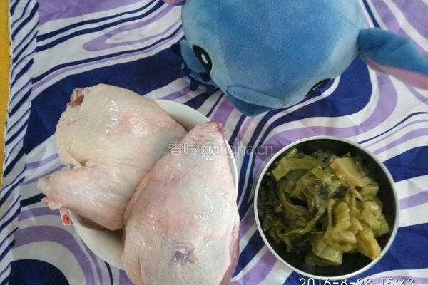 酸菜鸭子的做法图解1