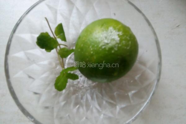 薄荷青柠檬水的做法图解2