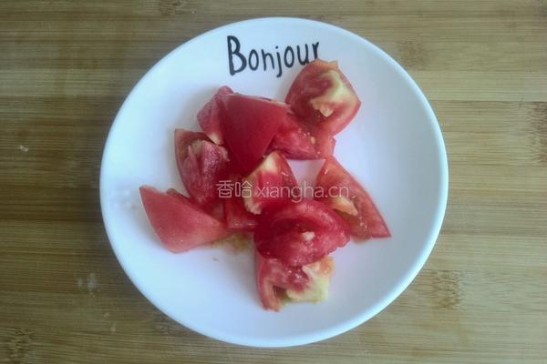 西红柿炒包菜的做法图解2