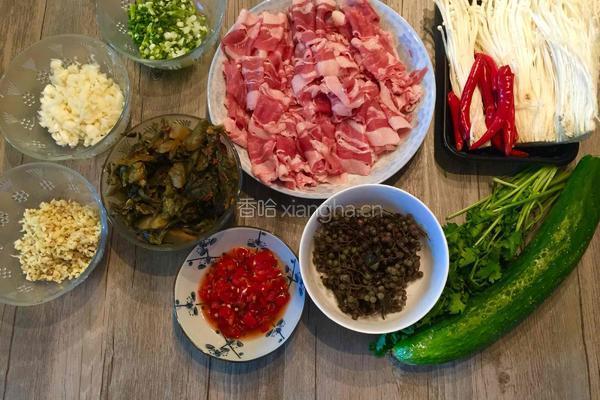 酸汤金针汆肥羊的做法图解1
