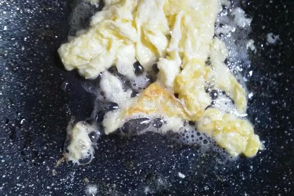 鸡蛋炒木耳的做法图解6