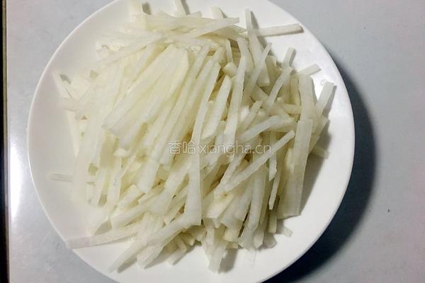 清脆白萝卜丝的做法图解3