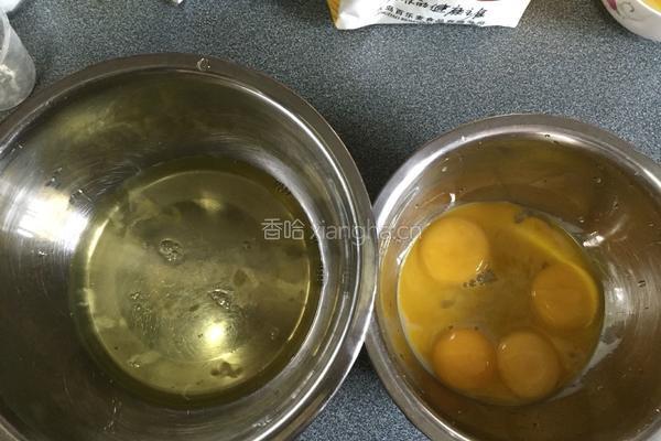 电饭煲蛋糕的做法图解2