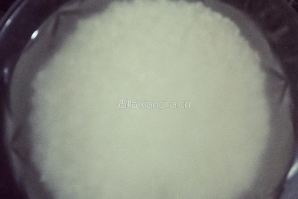 皮蛋粥的做法图解1