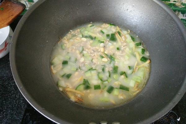 黄瓜豆瓣蛤蜊汤的做法图解8