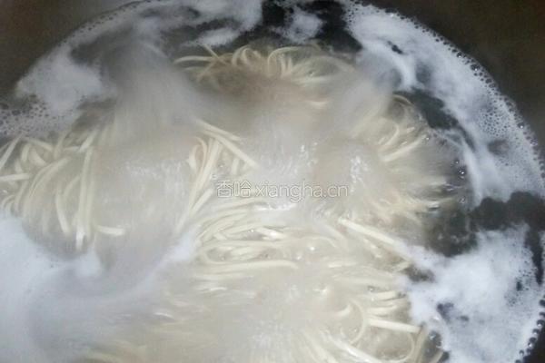 葱花鸡蛋面的做法图解6