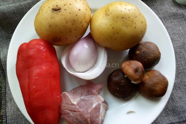 干锅土豆片的做法图解1
