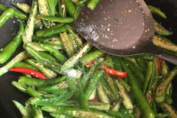 青椒肉沫的做法图解7