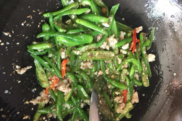 青椒肉沫的做法图解9
