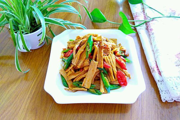 豆瓣腐竹鱿鱼丝的做法图解8