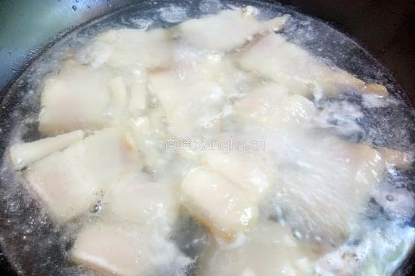 腊肉炒青椒的做法图解6