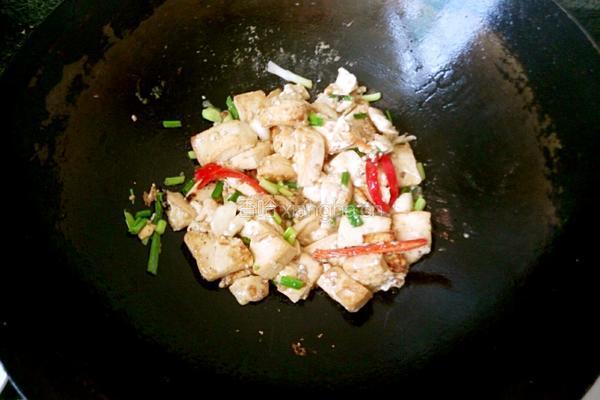 豆腐烧鱼块的做法图解4