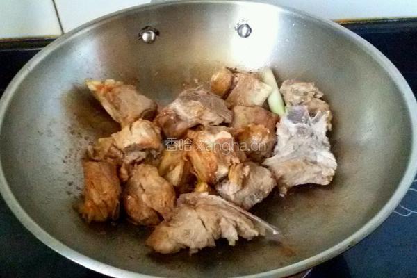 东北排骨炖豆角的做法图解8
