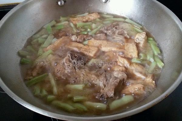 东北排骨炖豆角的做法图解9
