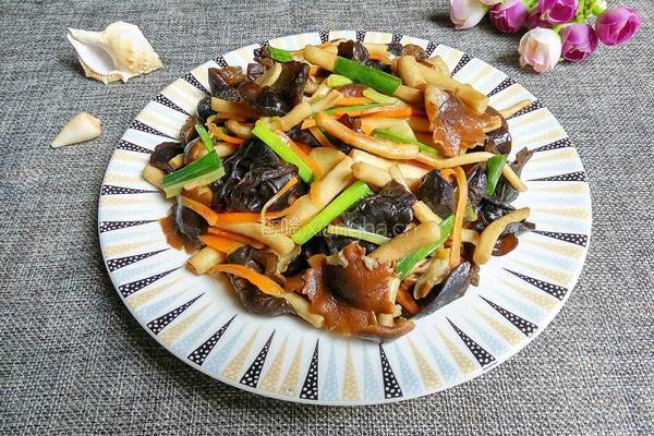 茶树菇烧木耳的做法图解8