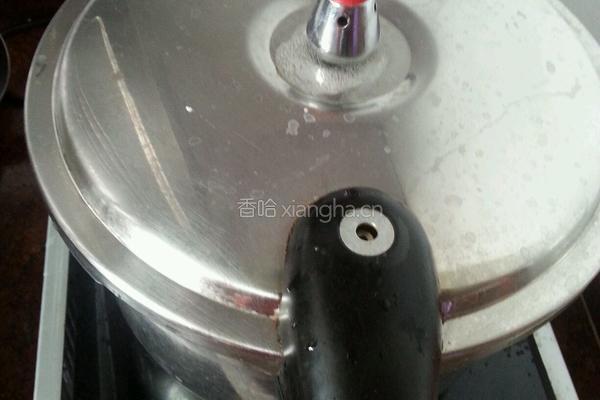 爆炒肥肠的做法图解5