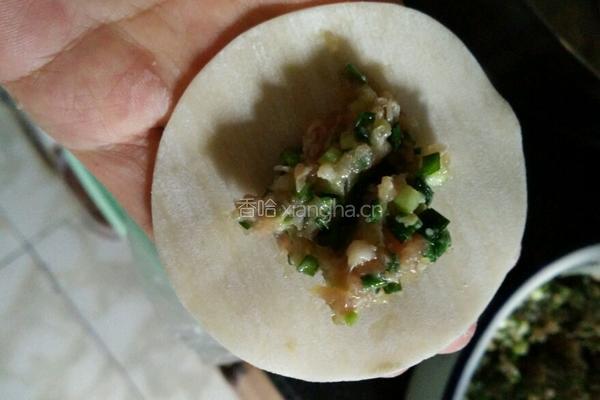 韭菜蒸饺的做法图解3