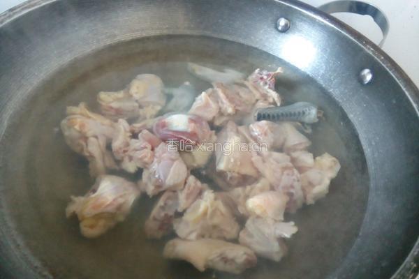 茶树菇干锅鸡的做法图解3