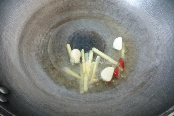 茶树菇干锅鸡的做法图解7