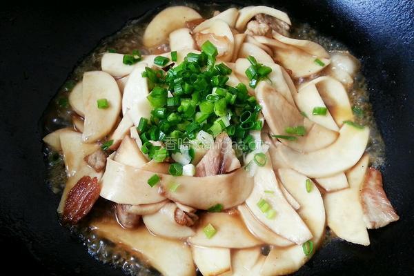 鸡腿菇炒肉片的做法图解7
