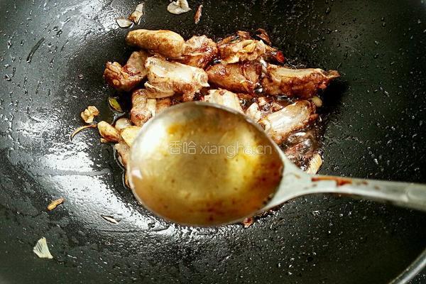 土豆炖排骨的做法图解10