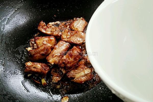 土豆炖排骨的做法图解11
