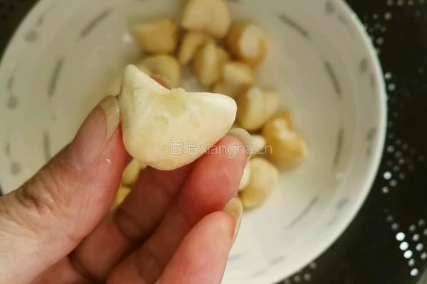 青菱鲫鱼豆腐汤的做法图解7