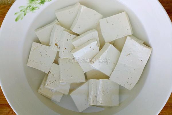 鸡蛋煎豆腐的做法图解3
