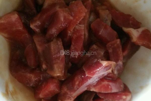 黑椒牛柳炒意大利面的做法图解1