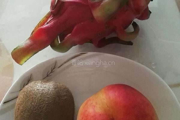 吐司水果三明治的做法图解1