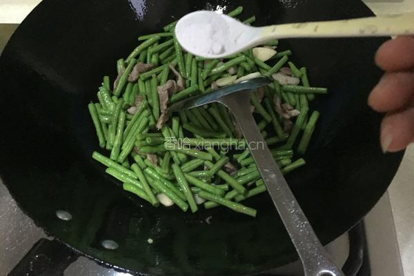 肉丝炒豇豆的做法图解6