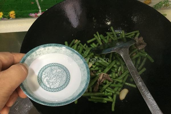 肉丝炒豇豆的做法图解7