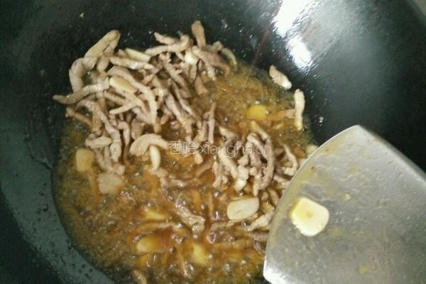 木耳干豆腐炒肉丝的做法图解6
