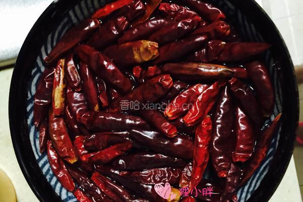 糍粑辣椒的做法图解1