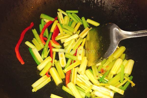 牛肉芹菜的做法图解8