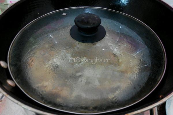 鲜鸡焖秀珍菇的做法图解8