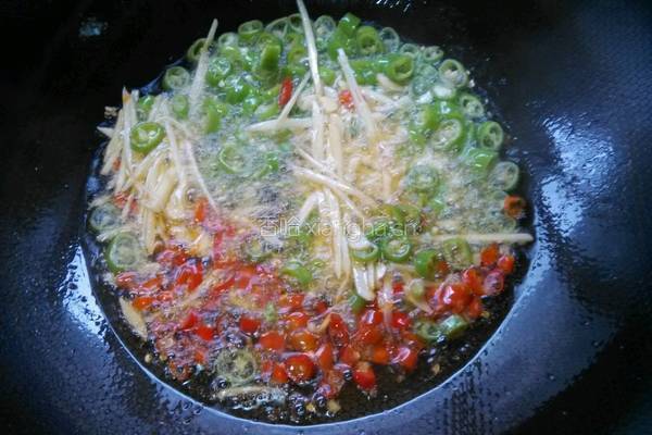 辣炒茄子丝的做法图解3