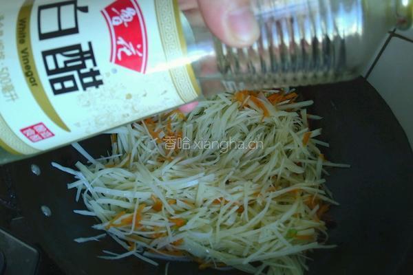 炝土豆丝的做法图解5