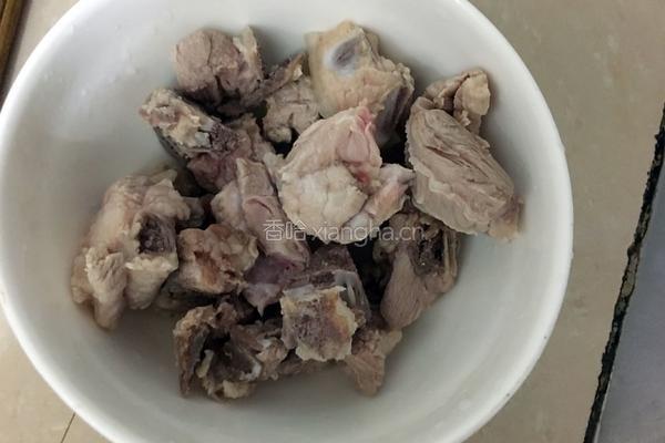 芋头排骨的做法图解2
