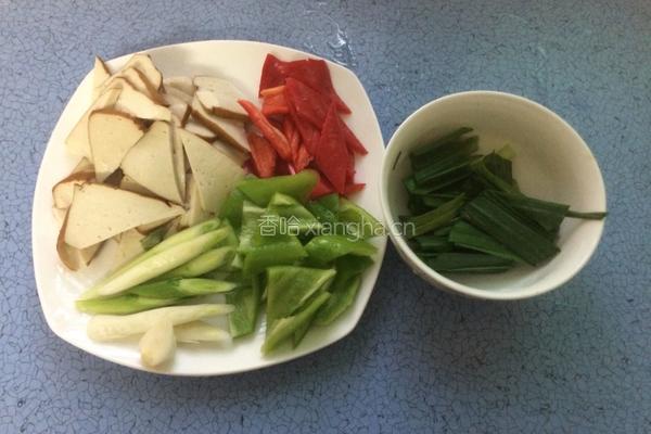 香干回锅肉的做法图解3
