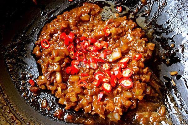 牛肉辣酱的做法图解8