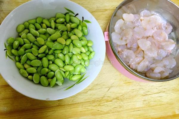 抓炒虾仁的做法图解1