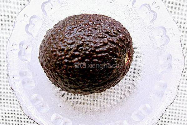 牛油果果汁的做法图解1